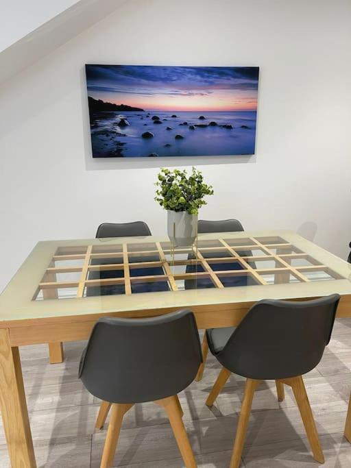 Maisy Lodge - Two Bed Lux Flat - Parking, Netflix, Wifi - Close To Blenheim Palace & Oxford - F2 Кідлінґтон Екстер'єр фото